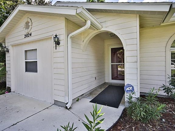 3rd image of 2024 Florinda St