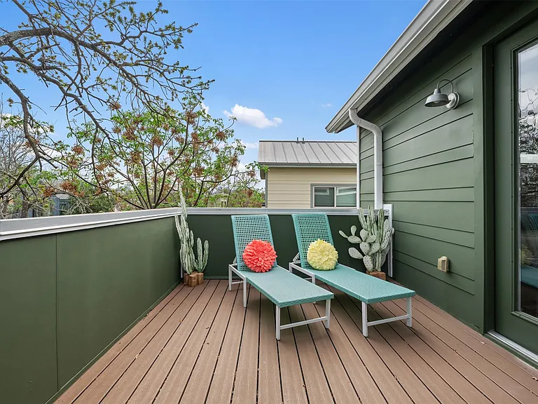 1310 Cedar Ave — Photo 28