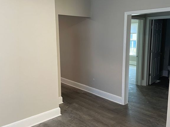 3rd image of 631 Junia Ave
