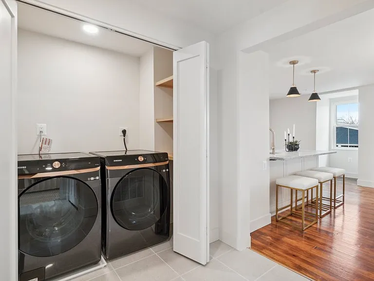 in-unit laundry