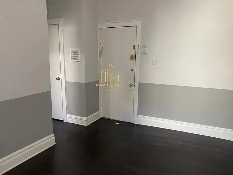 292-293 Wainwright St #B33 — Photo 4