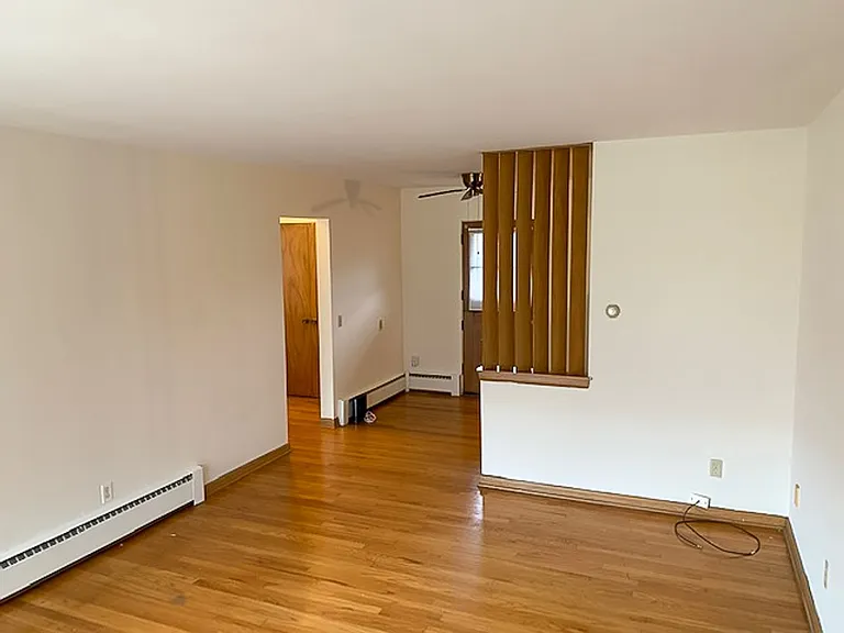 Shepard Terrace Apartments — Photo 18
