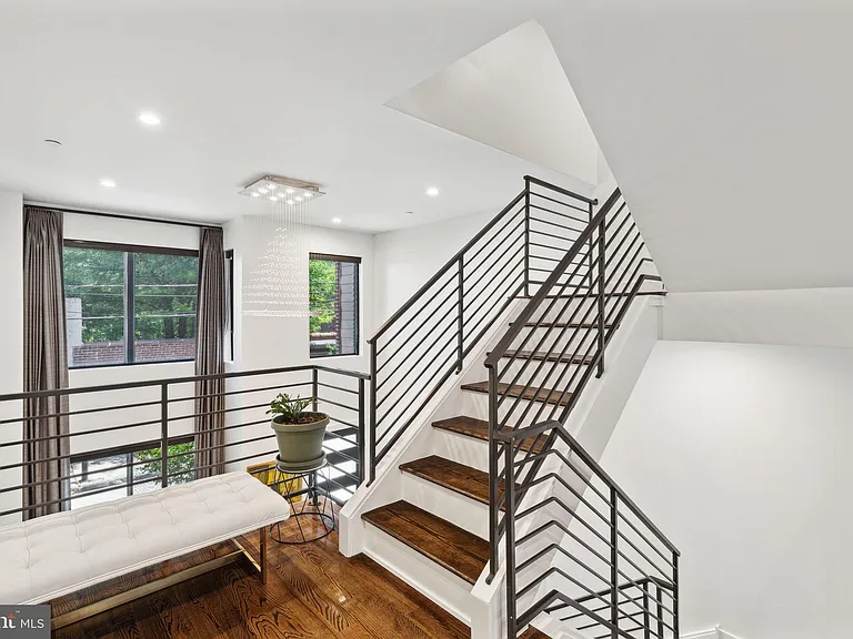 1506 N Philip St — Photo 25