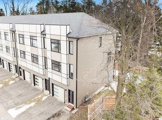 540 Essa Rd #52, Barrie, ON L9J0H2