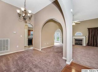 128 Heather Ln, Pelham, AL 35124