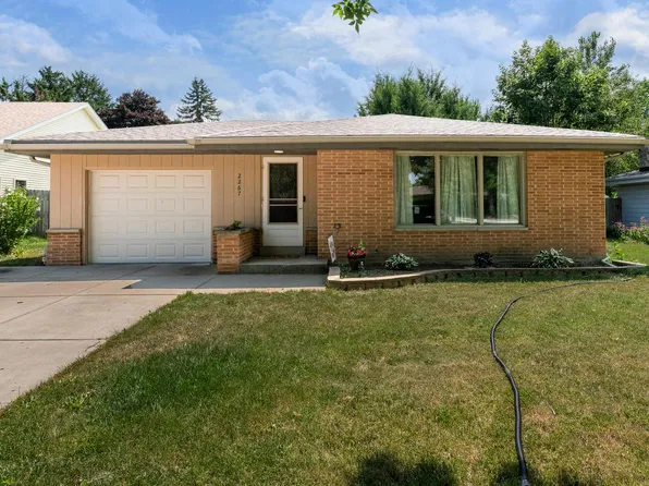 2267 West Grange AVENUE, Milwaukee, WI 53221