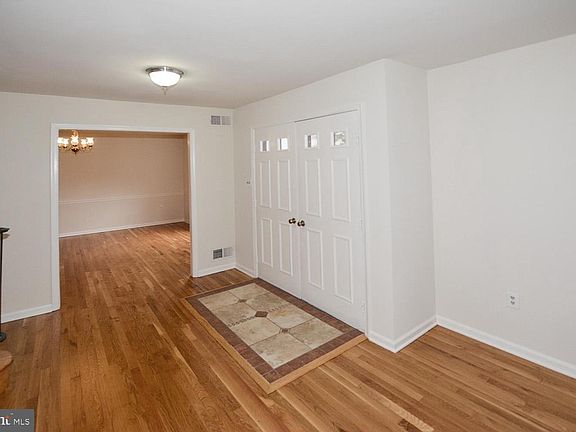 3rd image of 8221 W Buckspark Ln