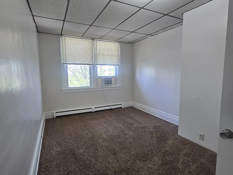 127 Spruce St #2B — Photo 9