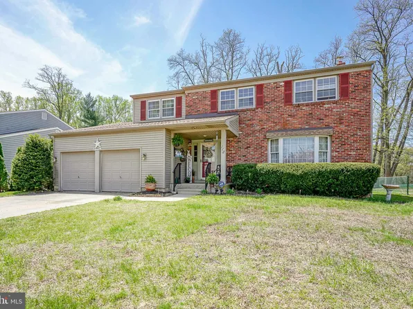 118 Golfview Dr, Sewell, NJ 08080