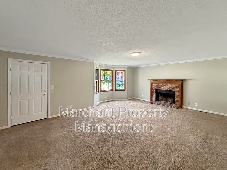 118 Creek Dr — Photo 5