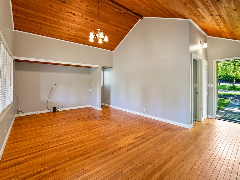 5741 SW Pasadena Dr — Photo 6