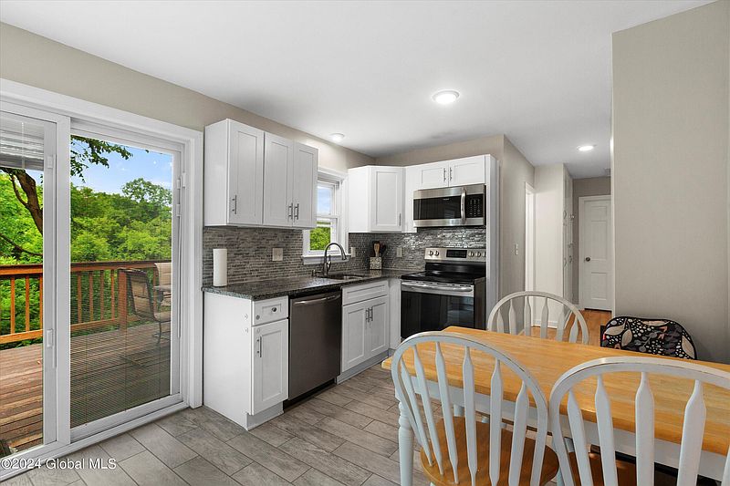 5th image of 20 Gardner Terrace
