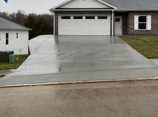 1857 Cedar Ridge Rd #A, Jefferson City, MO 65109