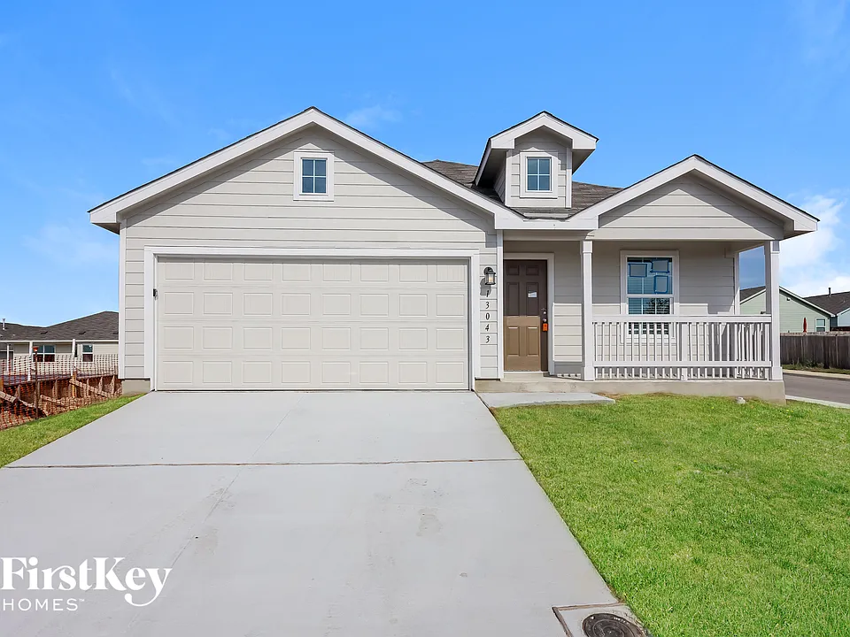 13043 Rosemary Cove St