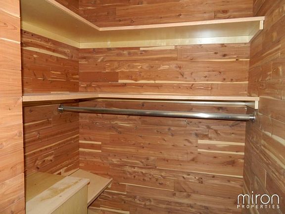 5th image of 849 39th St #1