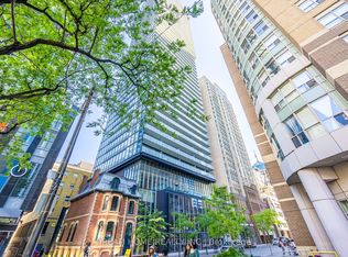 15 Grenville St #5010, Toronto, ON M4Y 0B9