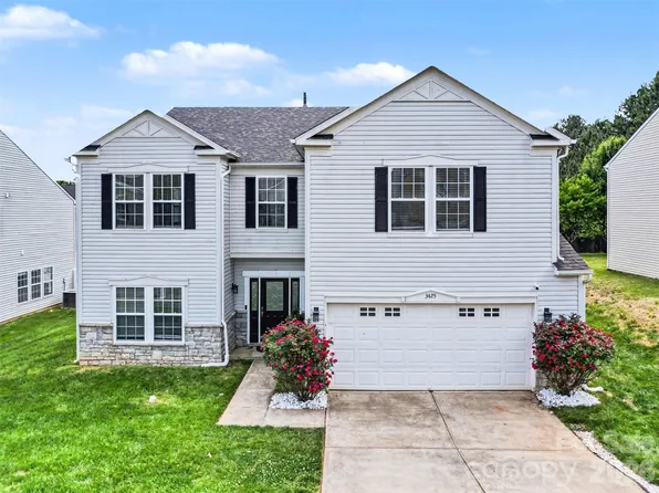 3425 Pikes Peak Dr, Gastonia, NC 28052