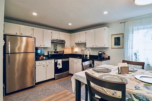 54 Fairfield Park — Photo 1