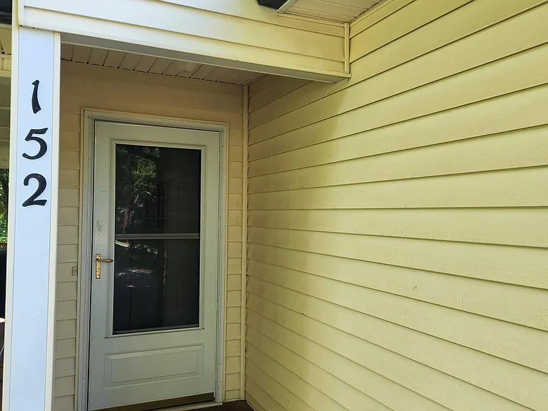 152 Oliver Dr — Photo 4
