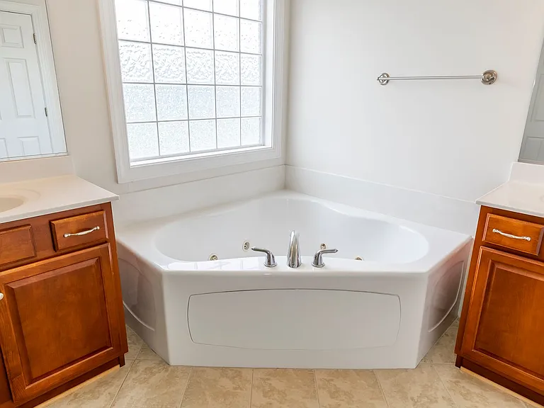 12306 Declaration Ave — Photo 43
