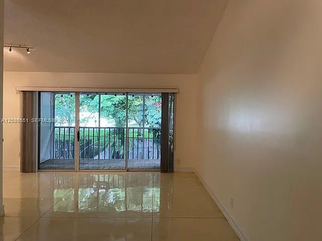Parc Vista Condo — Photo 4