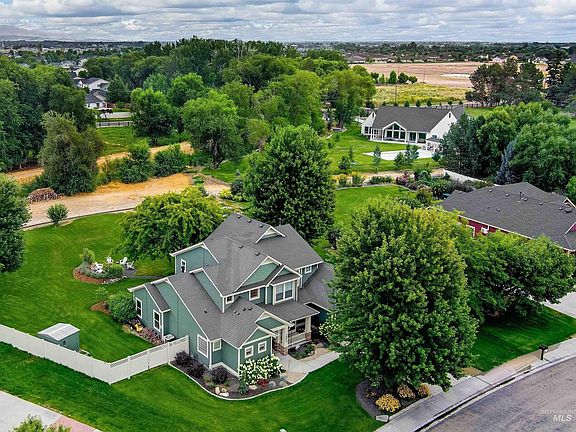 2nd image of 1962 N Spring Hollow Pl