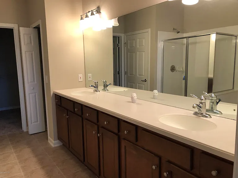 5901 Tavernier St — Photo 12