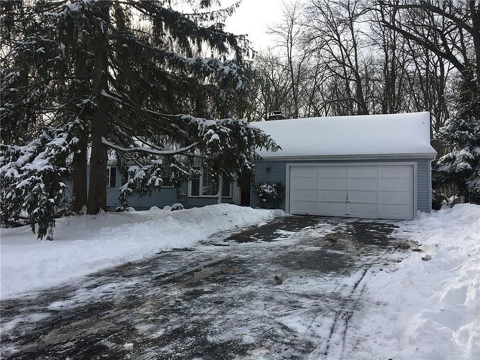 1st image of 31 Little Brook Dr