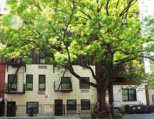 Rented by Perry Associates NYC Inc | media 15