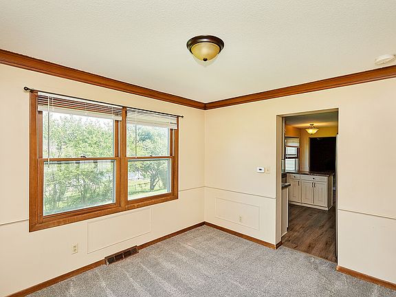 5th image of 2101 Pleasant St