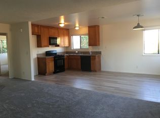 38721 Larkin Ave APT 4, Palmdale, CA 93550