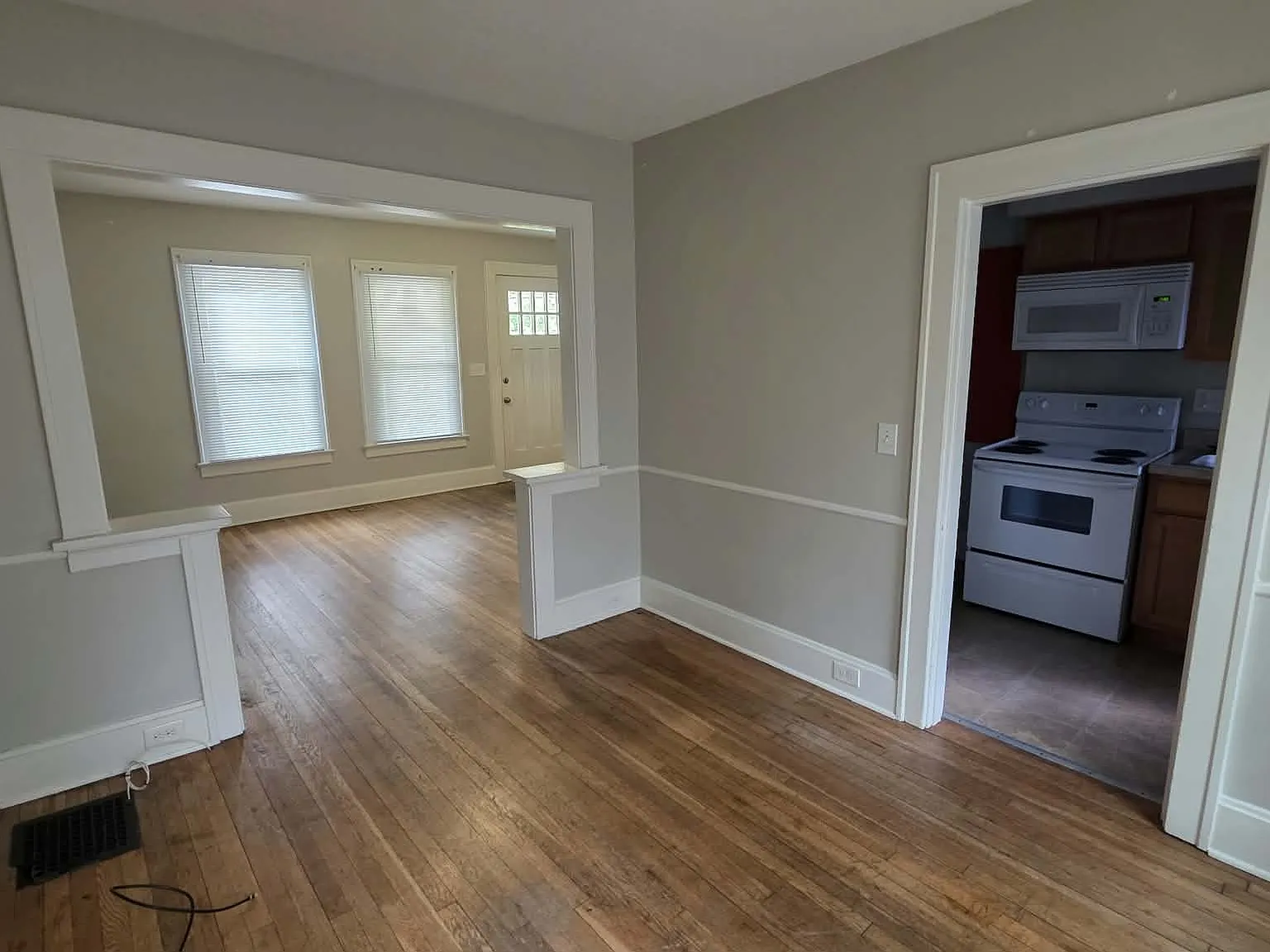 2 bed, 816 sqft, $1,200 — Photo 4