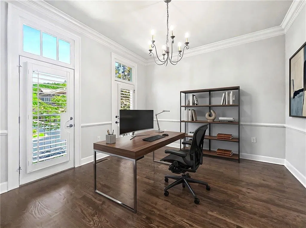4 bed, 4.5 bath, 2500 sqft, $4,500 — Photo 2