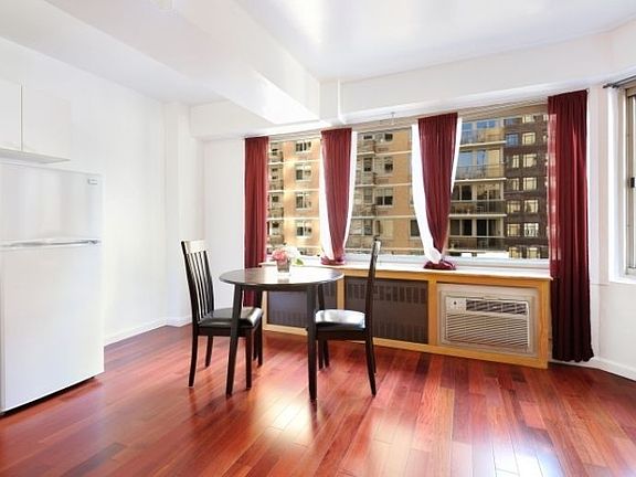 2nd image of 225 E 46th St APT 12D
