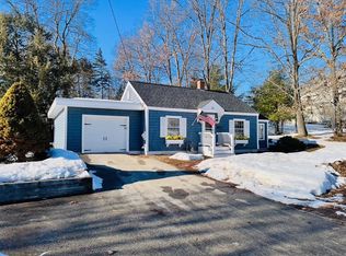 34 School Street, Hudson, NH 03051