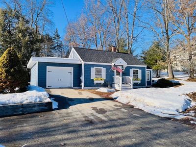 34 School Street, Hudson, NH, 03051