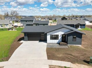 1656 Jeffries Ct, Spearfish, SD 57783