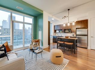 THE VERVE - BY TRIDEL, Toronto, ON M4Y 2J3