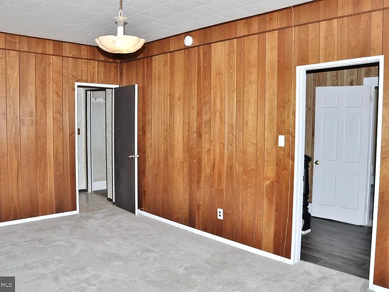 33 W Forrest Ave — Photo 21