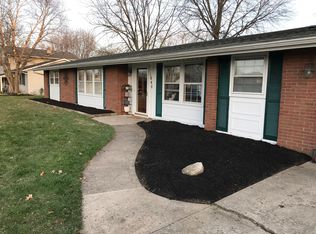 1048 Straford Rd, New Haven, IN 46774