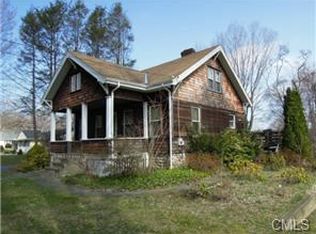 419 Church Hill Rd, Trumbull, CT 06611