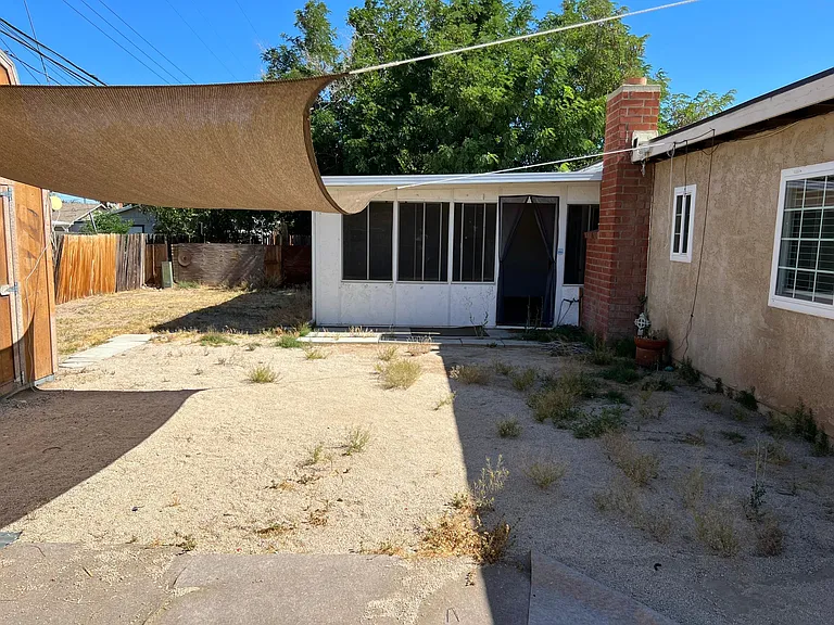 44209 Foxton Ave — Photo 22