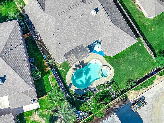 2nd image of 17706 Oak Park Bend Lane