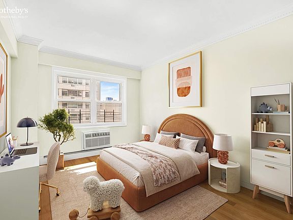 3rd image of 40 Sutton Pl #5AJ