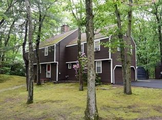 174 Locksley Rd, Lynnfield, MA 01940