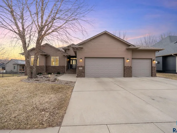3105 W Miramar Cir, Sioux Falls, SD 57108
