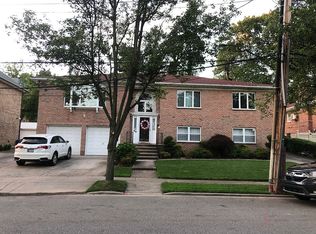 8535 Eton St, Jamaica, NY 11432