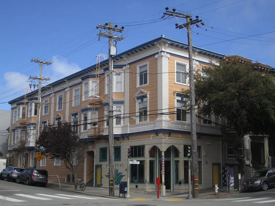 491 Frederick St #10