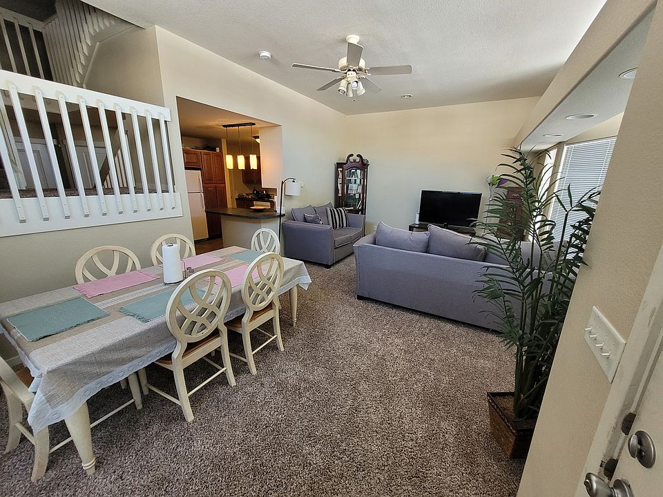 Living/dining room