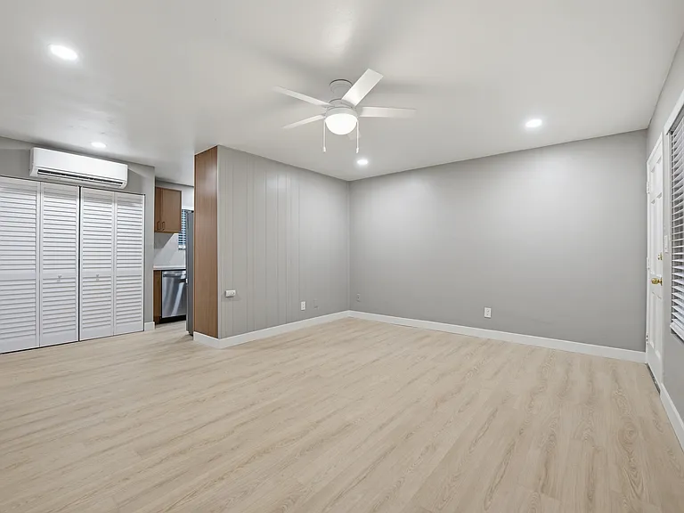 4021 Lamont St #2 — Photo 9